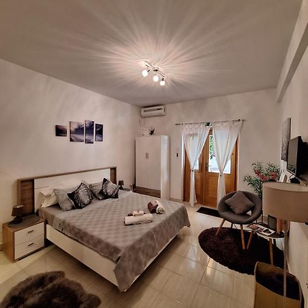 Apartman Valeria Orebić Esterno foto